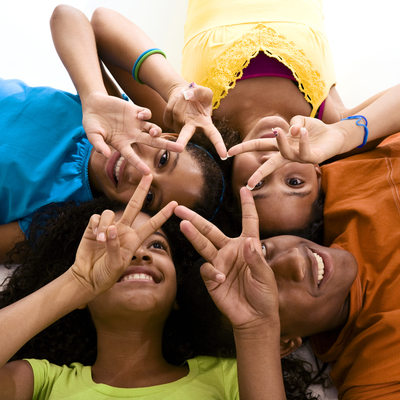 Kids making stars with fingers